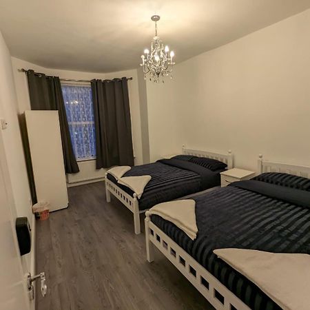 Rayan'S Lodge Stratford London Ngoại thất bức ảnh