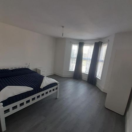 Rayan'S Lodge Stratford London Ngoại thất bức ảnh