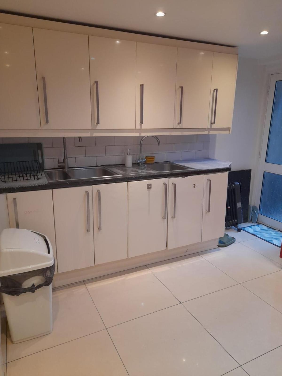 Rayan'S Lodge Stratford London Ngoại thất bức ảnh