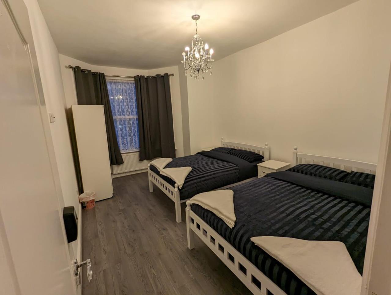 Rayan'S Lodge Stratford London Ngoại thất bức ảnh
