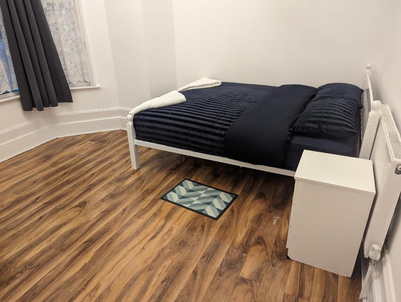 Rayan'S Lodge Stratford London Ngoại thất bức ảnh